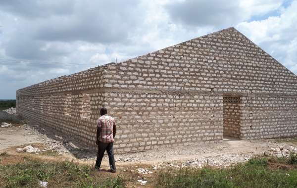 Nieuwe slaapzaal in Malungoni Primary School